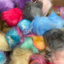 Load image into Gallery viewer, Faux Fur 3" - 4" Pompoms