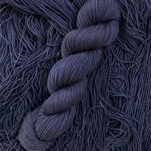 Load image into Gallery viewer, Dark denim jeans