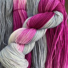 Load image into Gallery viewer, Dahlia Dreams