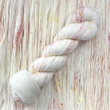 Load image into Gallery viewer, Rose Buds