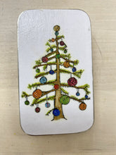 Load image into Gallery viewer, Tannenbaah tree