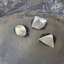 Load image into Gallery viewer, Midcentury Modern Stud Button Set Silver